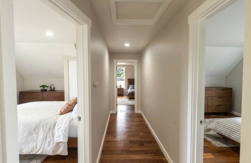 Parkland Bed & Breakfast | Room with Queen Bed in Tacoma