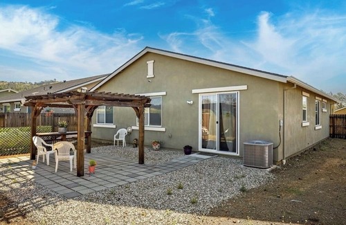 Copperopolis House | Stunning and better than home!