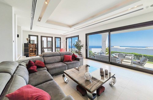 Marbella House | Holiday Home 'Modern Villa with Amazing Sea View' with Sea View, Wi-Fi and Air Conditioning