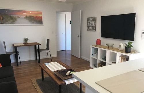 Waggrakine Apartment | Sunset Haven Private & Relaxing Retreat in Rural Location 10mins from the city.