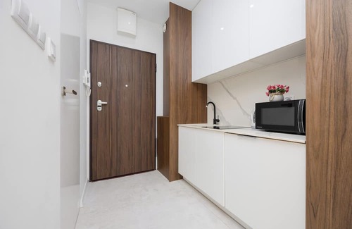 Muranow Apartment | Pawia Studio Warsaw by Renters
