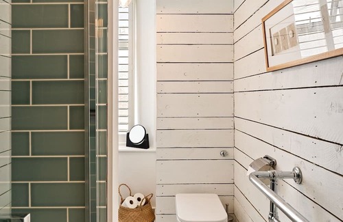 Flushing House | Waterside house with sea views
