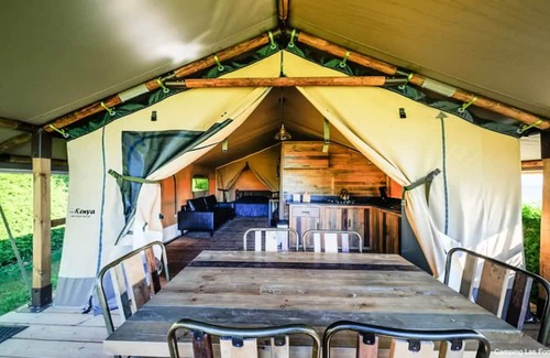 Chaparon RV Rental | Camping Les Fontaines* - Lodge Kenya 3 rooms 5 people