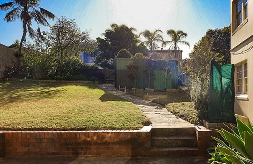 Bondi Beach Apartment | Beachside Bliss - Beach Views