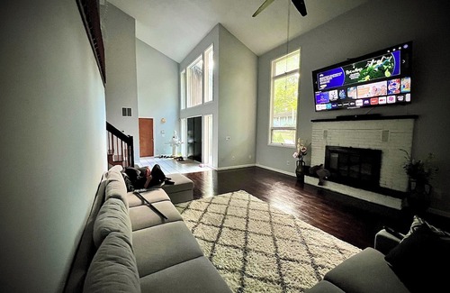 Fishkill House | Spacious Home for The Whole Family w/fitness Area/Playroom for Kids