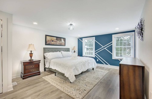 Fort Washington House | Luxurious 5-Bedroom Oasis Near National Harbor – Your Perfect Getaway!