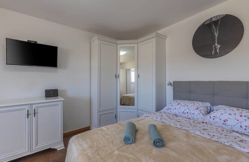 Karlobag Villa | Beach Apartment Sanja