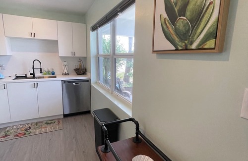 Hobe Sound House | Charming 3-bedroom house in beach town, Hobe Sound, 1.5 miles from the beach