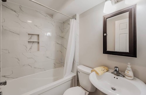 Cambridge Apartment | Charming Cambridge Retreat: Modern 2BR with Parking, Steps from Shops & Dining