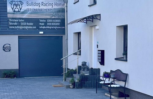 Rodder Apartment | Ideal für Motorsport, Nahe dem Nürburgring. Ruhig Gelegen,für Wanderer und Biker