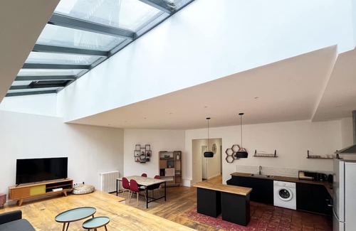 19th Arrondissement Apartment | Urban Flat 186 - Spacious 3 Bedroom Flat in Paris