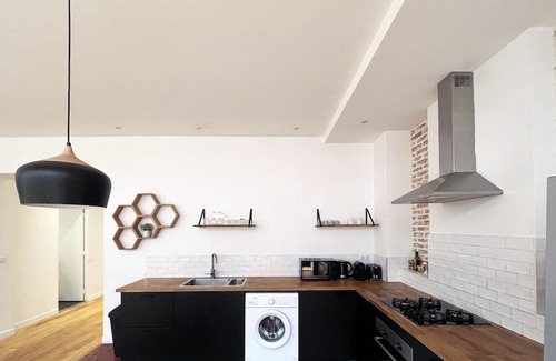 19th Arrondissement Apartment | Urban Flat 186 - Spacious 3 Bedroom Flat in Paris