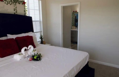 Church Street Apartment | A Touch Of Romance near Atlanta Airport