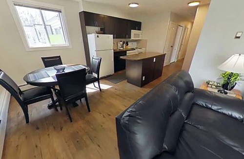Red Deer Apartment | Spacious Two Bedroom Apartment in Great Location in West Park