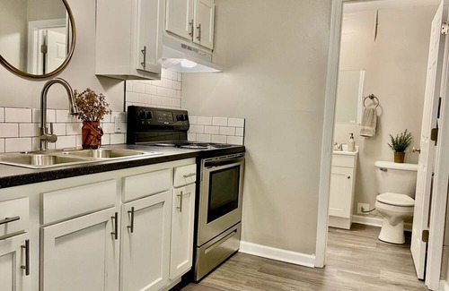 Beech Grove Apartment | Newly Remodeled Furnished Apts - 1 bed