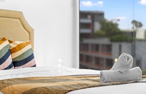 Zetland Apartment | Zetland Gem | 2-Bedroom with Pool & Gym Access