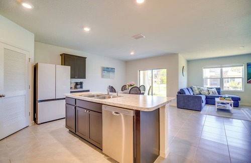 Sebastian House | Pet-Friendly Sebastian Retreat: 7 Mi to Beach!
