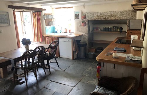 Warleggan House | Character farmhouse in the middle of Bodmin Moor with games room & pet friendly.
