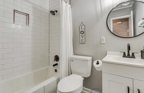 Goose Creek House | Pet-Friendly Goose Creek Home: 19 Mi to Charleston
