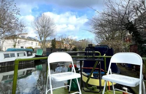 Little Venice Boat Rental | Executive houseboat in Little Venice