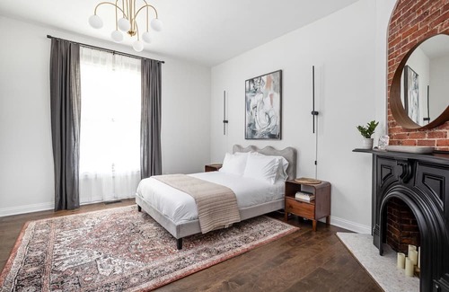 Windsor Park House | Windsor Manor, Beautiful Space with Great Rates