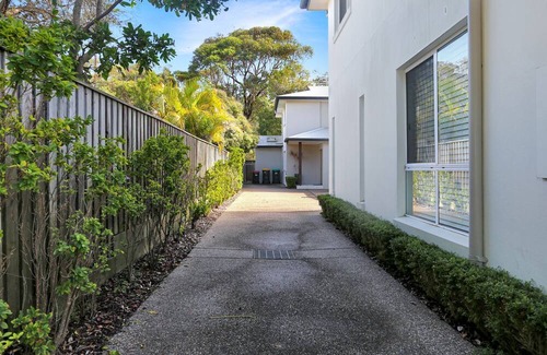 Hawks Nest House | Bennett’s Beach Townhouse