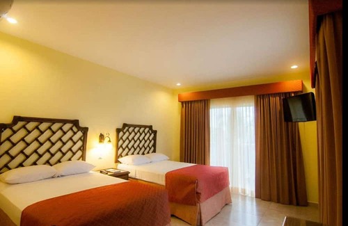 San Juan House | Beach Hotel-Resort View (free breakfast)