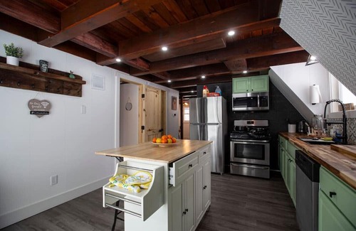 East Stroudsburg House | The Cottontail Cabin