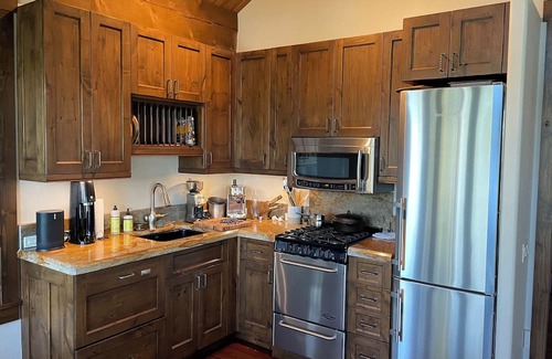 Whitefish House | Beautiful Secluded well built home 12 min from town and 30 min from Glacier NP