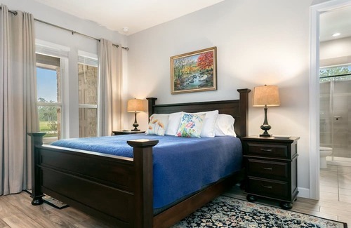 Willow City Bed & Breakfast | Porter Haus: Wildflower | 1/1 King Suite, Breakfast Provided