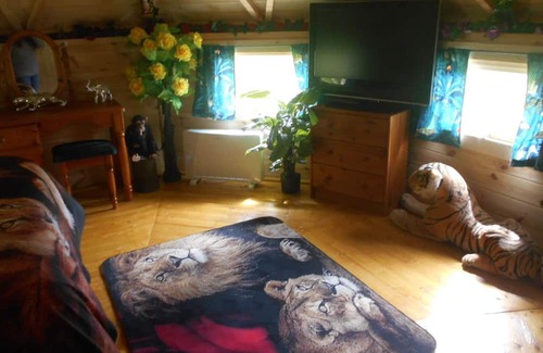 Hambleton Cabin | Charming 1-Bed Lodge close to Blackpool/Cleveleys