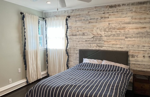 Massapequa House | Long Island Summer Getaway