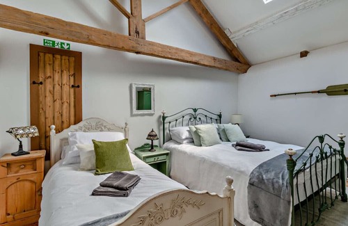 Exbourne House | Town Living Farm - Threshing Barn