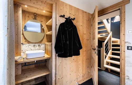 Praranger House | Chalet Poudreuse - Houses & Villas for 6 People