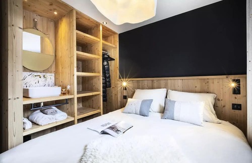 Praranger House | Chalet Poudreuse - Houses & Villas for 6 People
