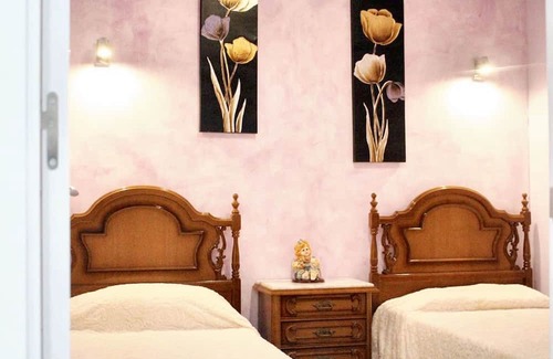 Los Arenales del Sol House | Homerez - Elegant Villa with Pool near Elx