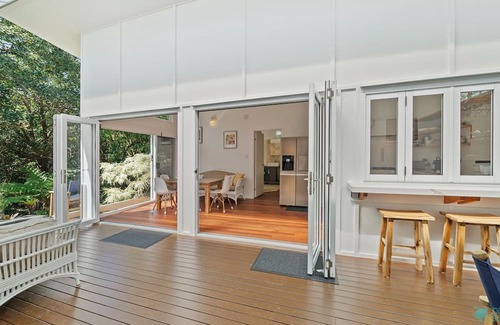 Point Lookout House | Straddie Glasshouse by Discover Stradbroke