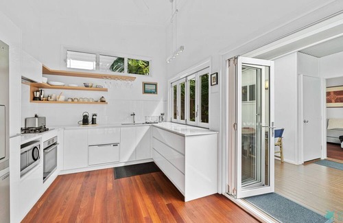 Point Lookout House | Straddie Glasshouse by Discover Stradbroke