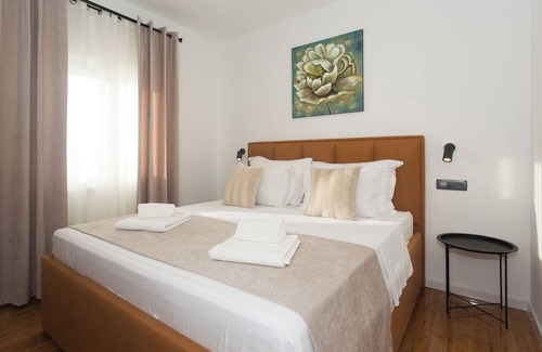 Lovrec Villa | Family-sized Villa Unika with heated 39m2 Pool with hydromassage, Jacuzzi, Sauna