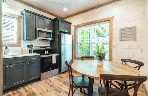 Pigeon Forge Cabin | 5 Minutes From Dollywood/In DwTn Pigeon Forge