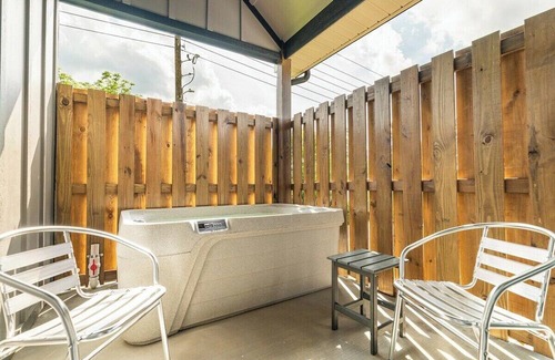 Pigeon Forge Cabin | 5 Minutes From Dollywood/In DwTn Pigeon Forge