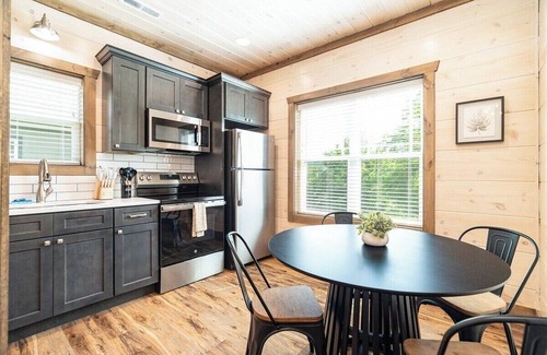 Pigeon Forge Cabin | 5 Minutes From Dollywood/In DwTn Pigeon Forge