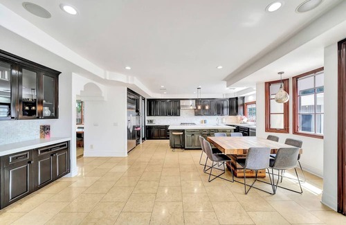 Encino Villa | Luxurious Villa In The Perfect Location