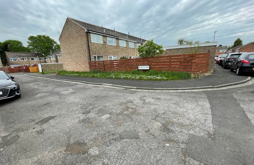 Newcastle-upon-Tyne House | 3 bdrm, with fab links & parking