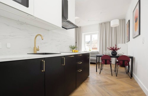 Old Town Apartment | Apartment in the Old City by Renters