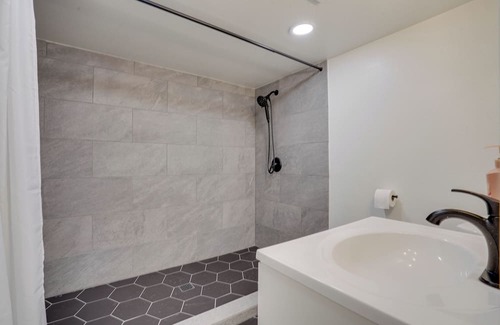 Rancho Cucamonga House | Rancho Relaxo Retreat: Modern Comfort in Cucamonga