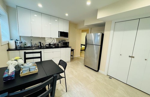 West Point Grey House | Vancouver West point Grey 2beds+1bath ground floor