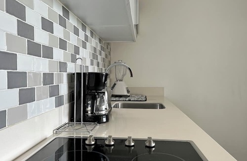 Zona Hotelera Apartment | TAKH Condo Hotel Ocean Views by Marea