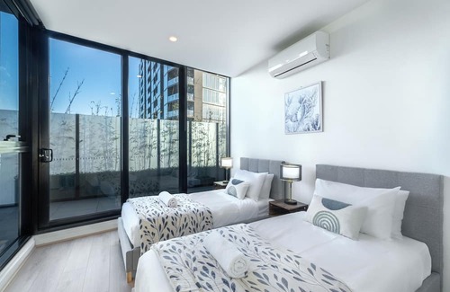 Footscray Apartment | This apartment is a 2 bedroom(s), 2 bathrooms, located in Footscray, VIC.
