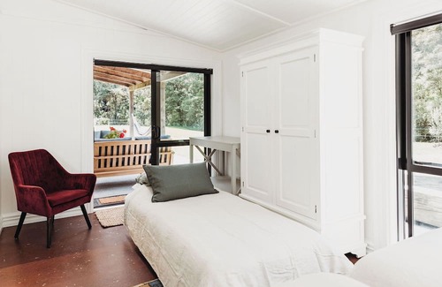 Warkworth Cabin | Hot Tub overlooking a waterfall, near beaches, vineyards, Matakana, Brick Bay